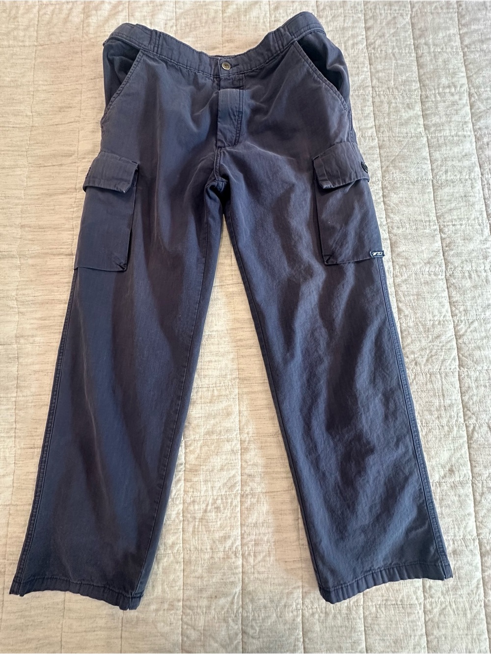 Men's Cargo Pants in Dark Navy - Relaxed Fit